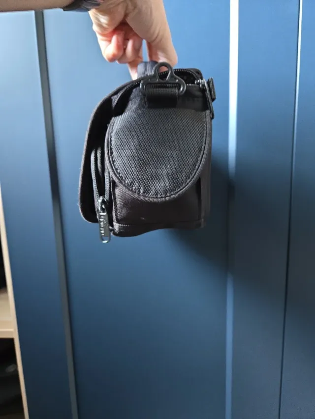 Riñonera LowePro Edit 130 para cámara