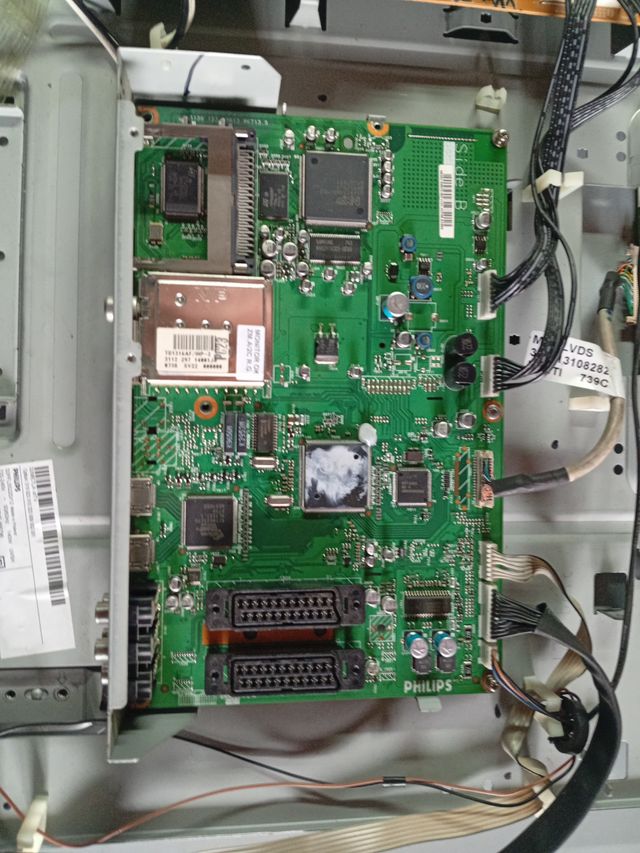 TV Philips 32PFL5522D/12 32 2007 (não liga)