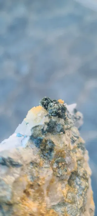 Minerali Muscovite Monte folgorito Pietrasanta