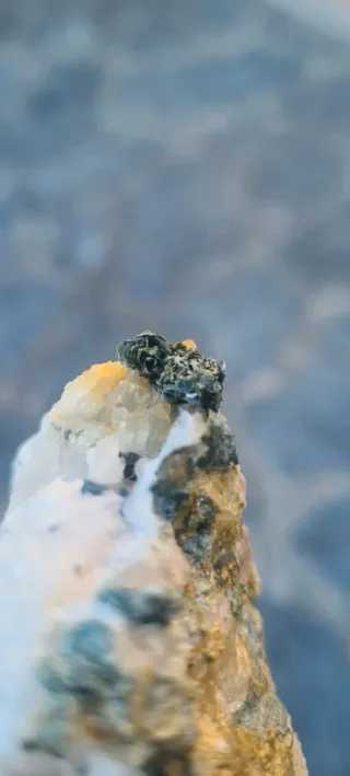 Minerali Muscovite Monte folgorito Pietrasanta