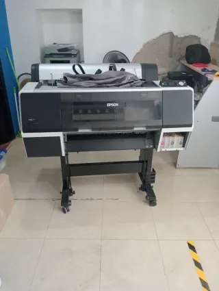 Impresora Epson Negra y Blanca