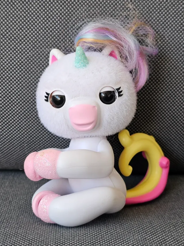 Unicornio Interactivo Fingerlings