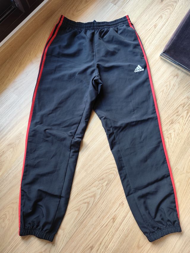 Conjunto Chándal Adidas Hombre Negro y Rojo