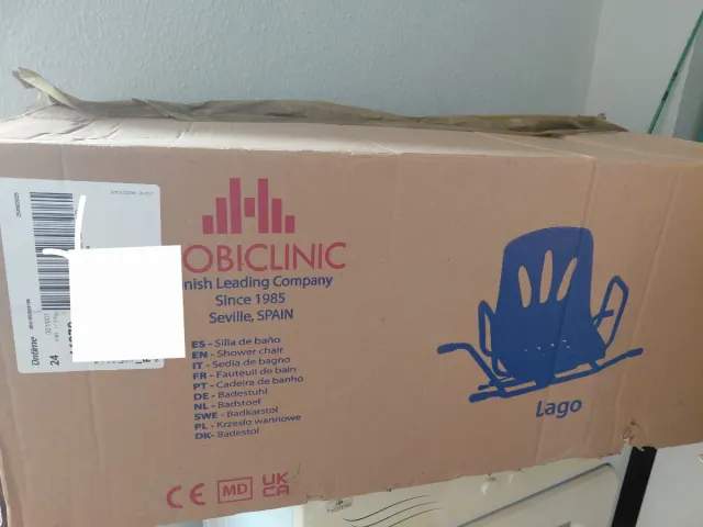 Silla adaptada para bañera. Nuevo sin usar. 
