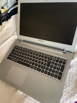 Portátil Lenovo IdeaPad Z510 i7 NO ENCIENDE