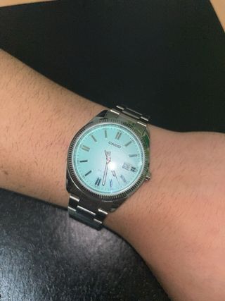 Reloj Casio WR 50M esfera azul tiffany