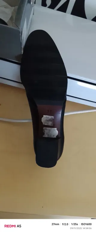 Zapatos de piel negros con hebilla