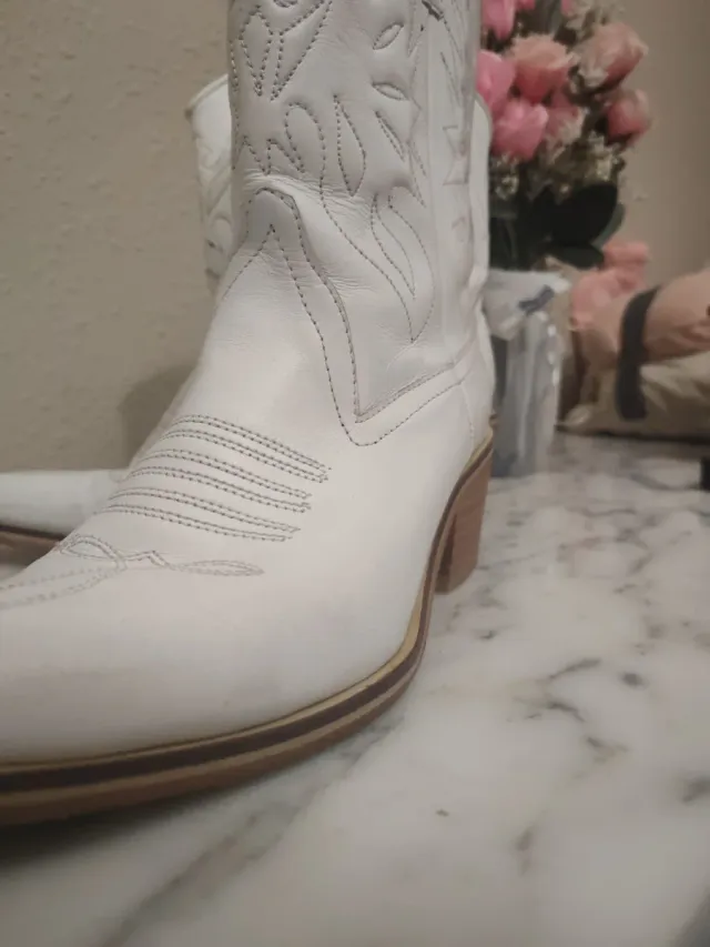 Botas de cuero blancas