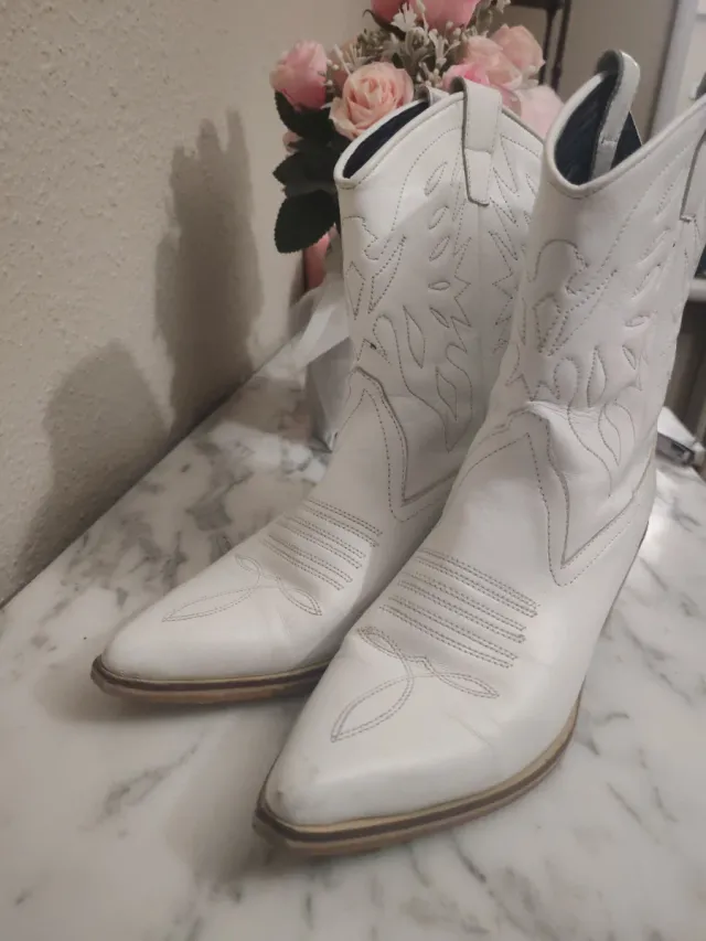 Botas de cuero blancas