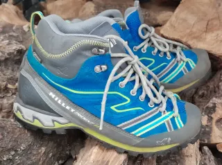 Botas de trekking Millet. Costaron 199,90 €