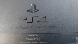 PS4 (PlayStation 4) com 13 jogos