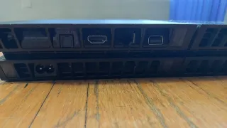 PS4 (PlayStation 4) com 13 jogos