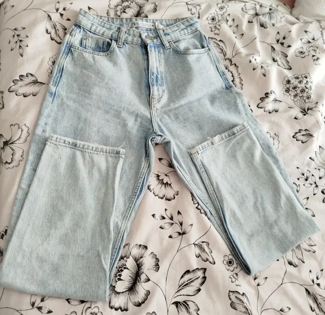 Pantalones vaqueros Zara azul claro