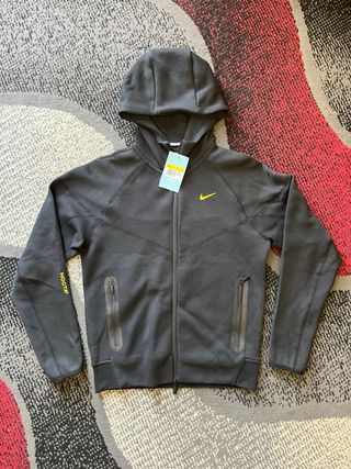Nike x Nocta Sudadera con Capucha Negra y Amarilla
