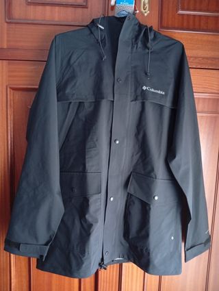 Chaqueta Columbia Negra Impermeable