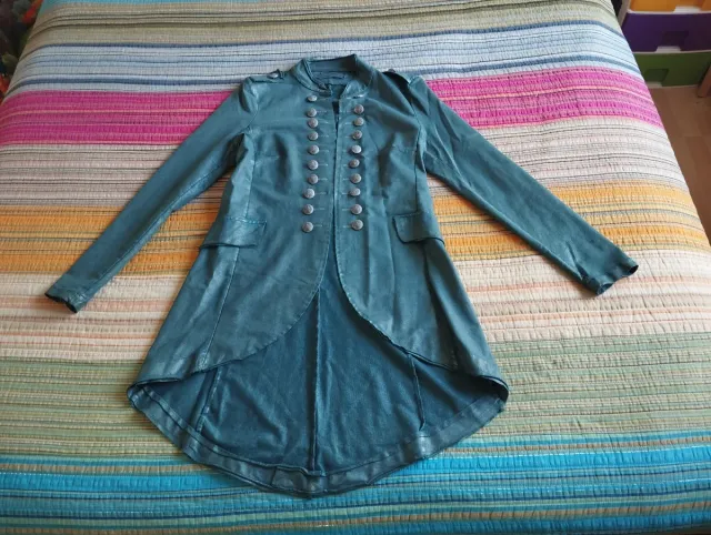 Chaqueta militar corte tailandés