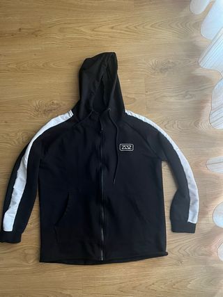 Sudadera con capucha PBS negra y blanca