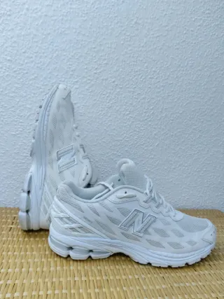 Zapatillas New Balance Blancas Talla 45.5