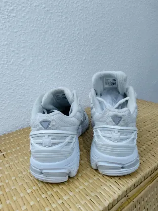 Zapatillas New Balance Blancas Talla 45.5