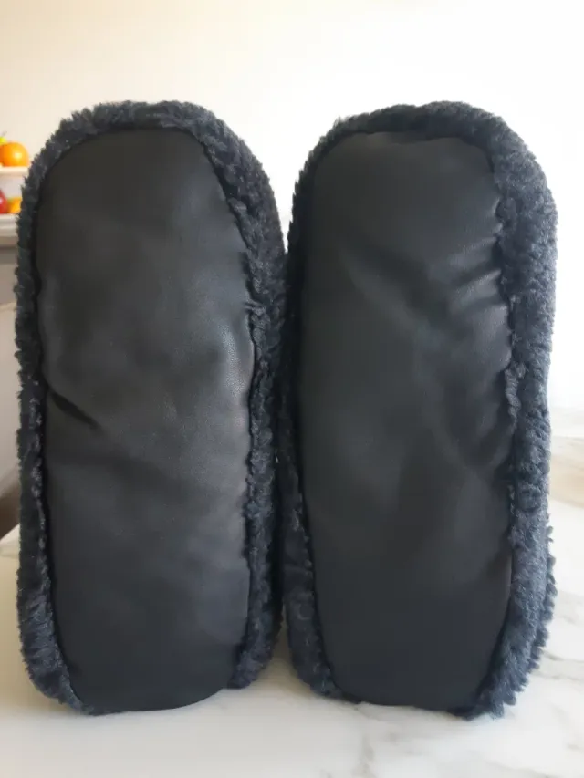 Tênis de casa quentinhos NOVOS