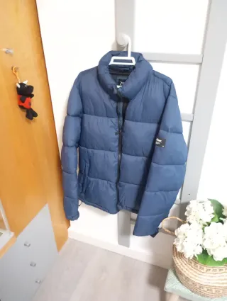 Abrigo Zara Plumas Azul Talla XL