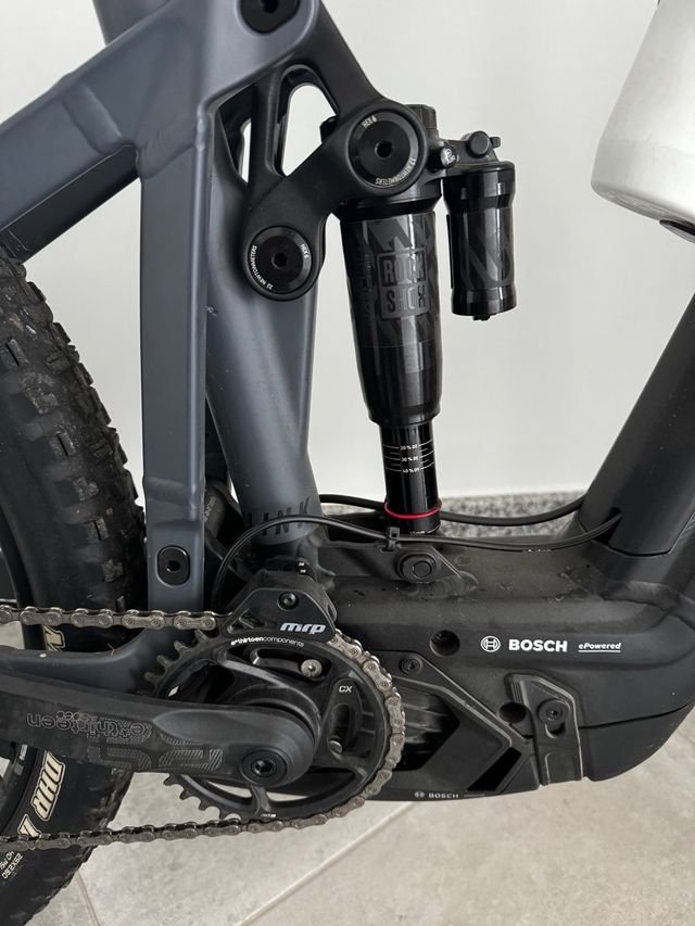 Ghost e-riot AM Essential