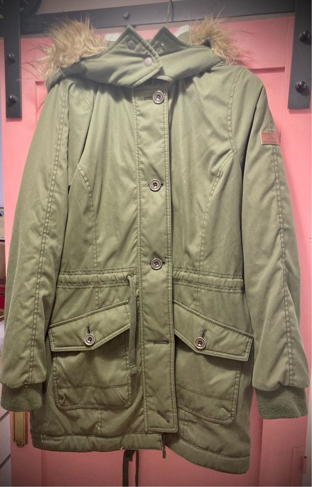 Abrigo Hollister verde talla L