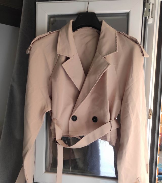 Gabardina corta beige Talla S