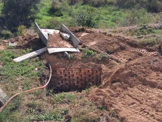 Mini excavadora y servicios de reforma