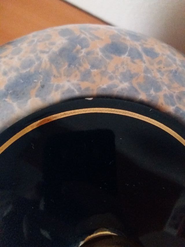 Jarrón decorativo con tapa cerámica