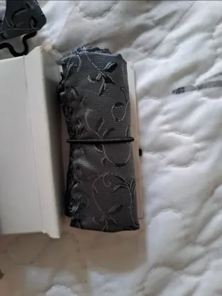 Pajarita y pañuelo Vertize Gala gris