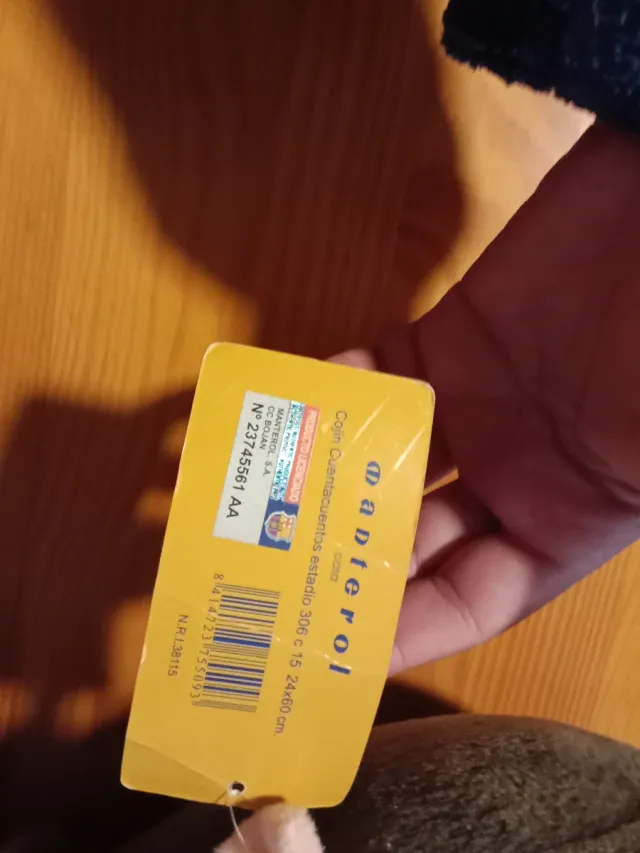 Muñeco Messi canta himno FC Barcelona