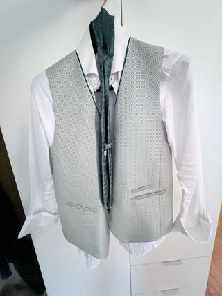 Traje ETIEM Javier Cañas