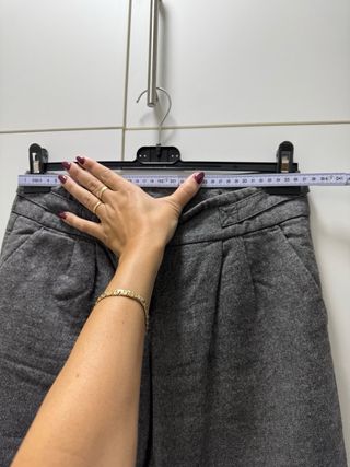 Pantaloni eleganti grigi