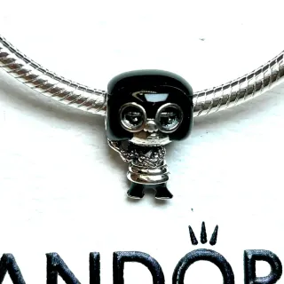 Charm Edna de Pixar Plata