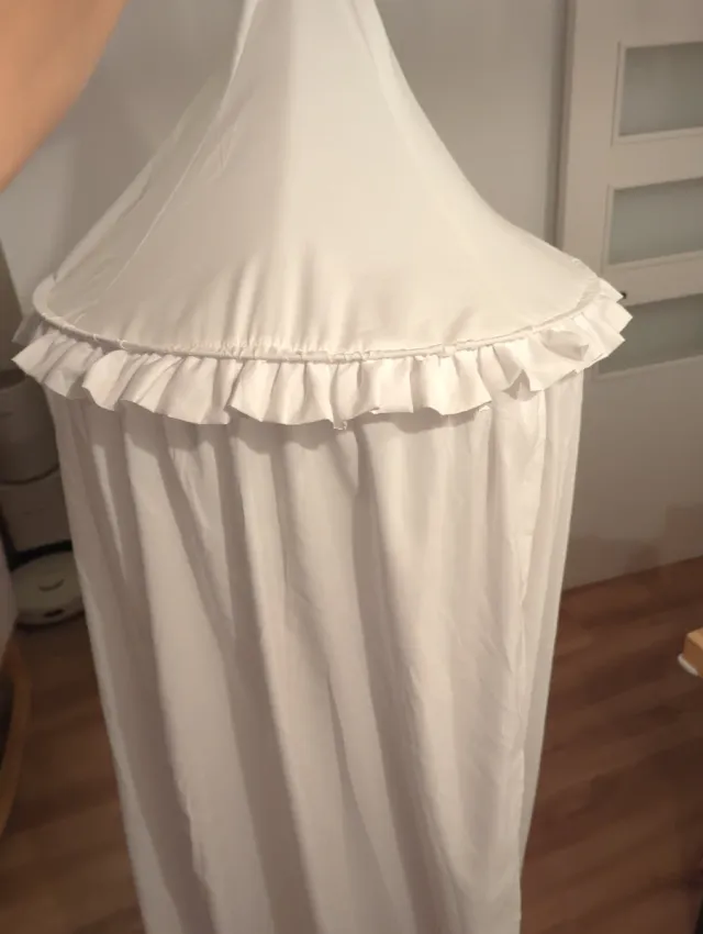 Dosel blanco para cuna o cama infantil