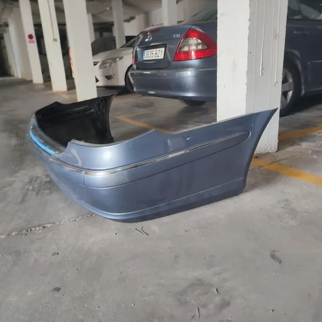 Paragolpes de atrás Mercedes W211