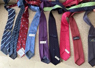 Corbatas de hombre varias marcas 20€/corbata
