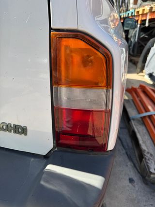 PILOTO TRASERO DERECHO SUZUKI VITARA CABRIO 2.0