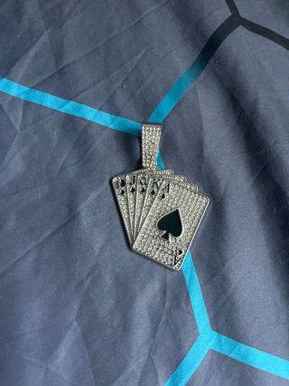 Cadena cubana plateada con diamantes