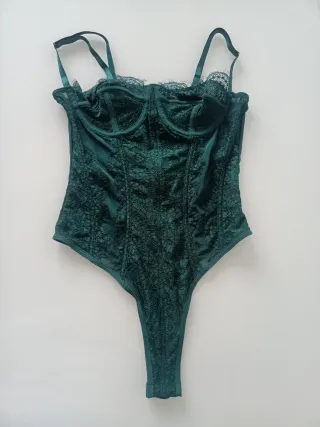 Body de encaje Shein verde sin estrenar