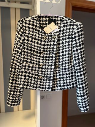Chaqueta tipo Chanel de MANGO. Nueva con etiqueta
