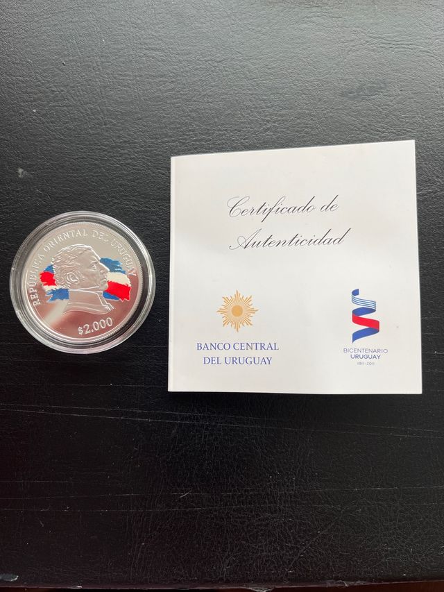 Moneda Uruguay 2000 Pesos Plata