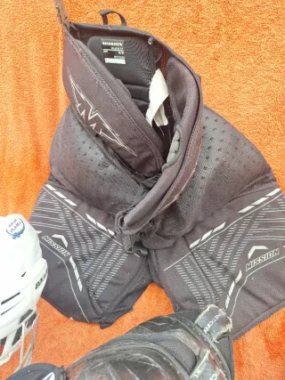 Mochila True Hockey Negra y Blanca