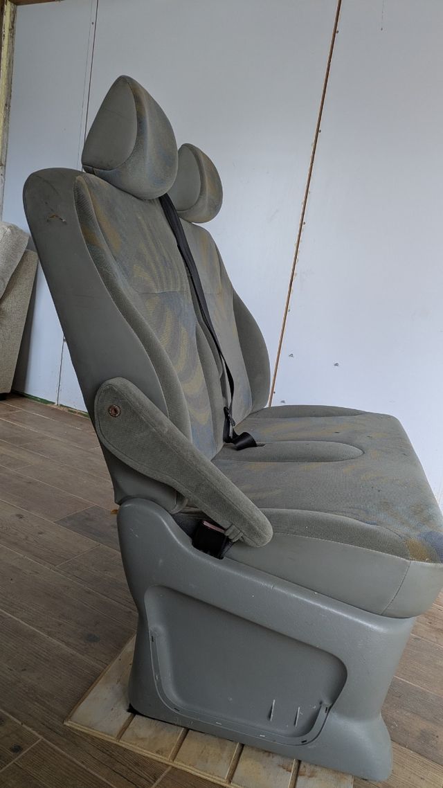 Asientos 2ª fila Renault Trafic 2004