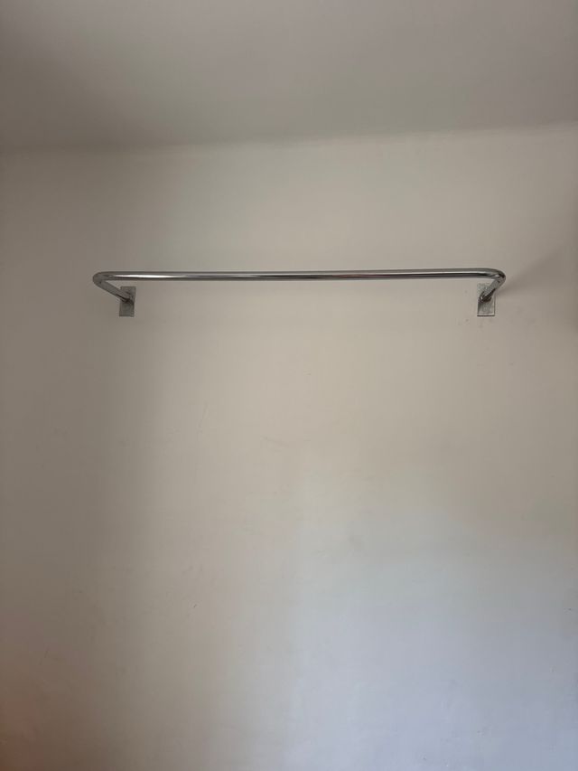 Barras colgadores de metal