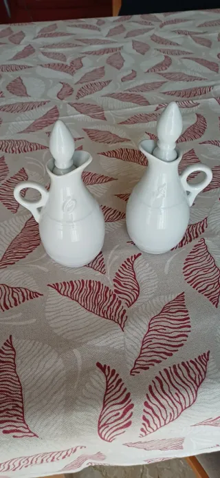 Set Oliera e Acetiera in Ceramica Bianca