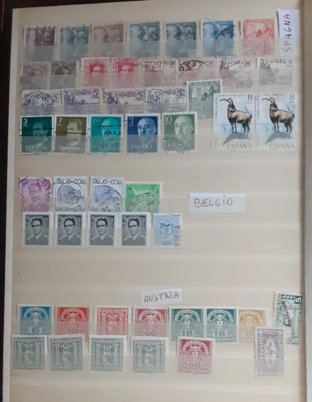 Album 700 francobolli nuovi/ usati Francia e altro