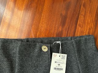 Falda Zara punto gris botones