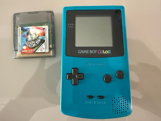 Nintendo Game Boy Color Blu teal + Cool Bricks